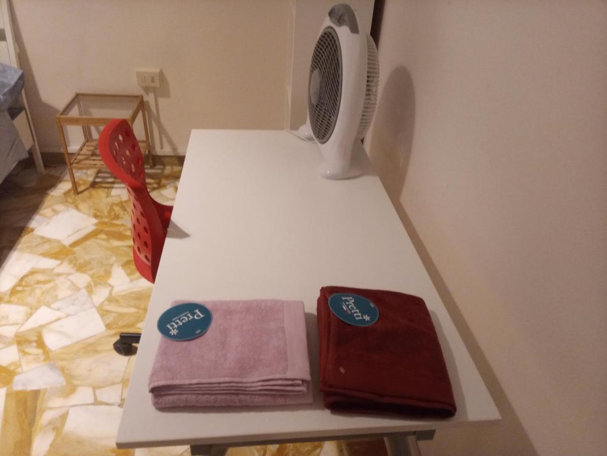 Casa Vacanze Giulia A Careggi Wi-Fi Apartment ฟลอเรนซ์ ภายนอก รูปภาพ